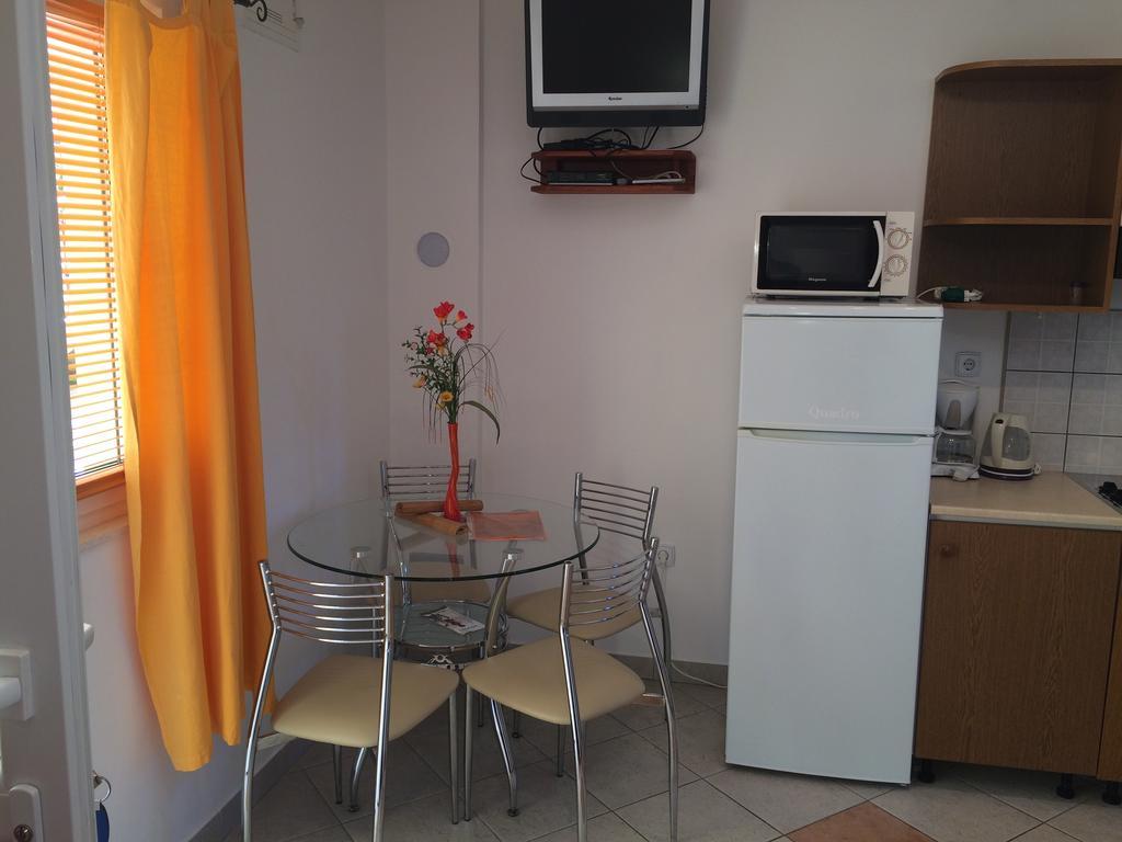 Apartment Kolundzic 诺维·维诺多尔斯基 客房 照片