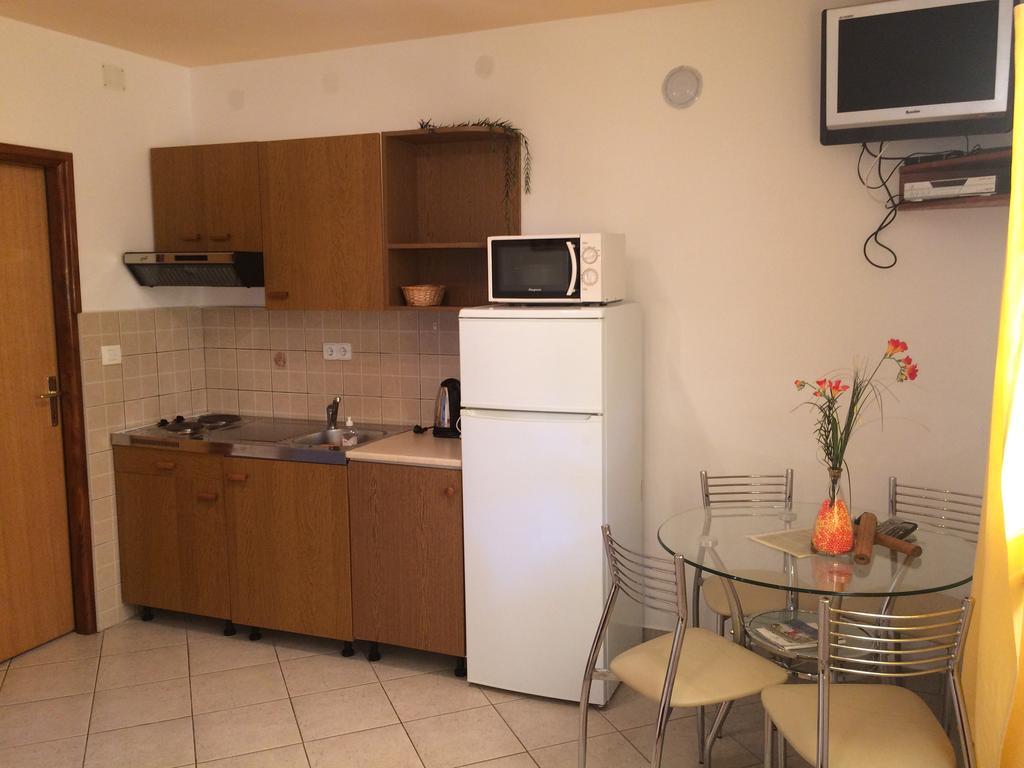 Apartment Kolundzic 诺维·维诺多尔斯基 客房 照片