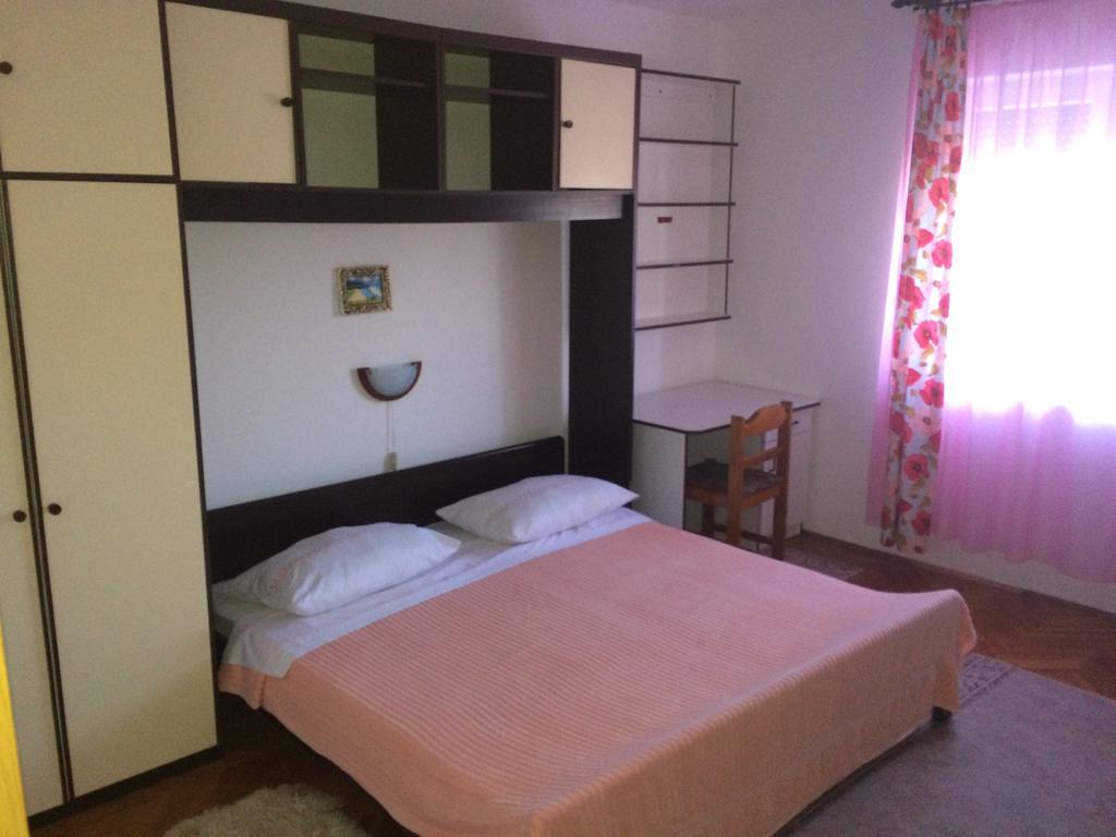 Apartment Kolundzic 诺维·维诺多尔斯基 客房 照片