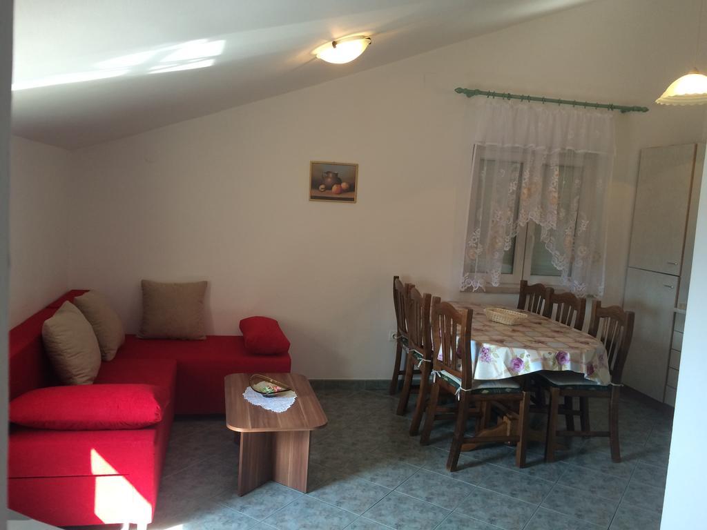 Apartment Kolundzic 诺维·维诺多尔斯基 客房 照片